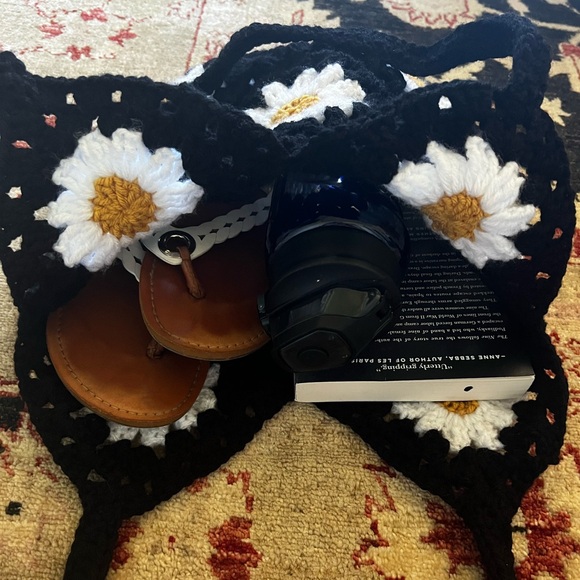 🌼Hand Crocheted Daisy Tote!🌼🥰 - Picture 6 of 14